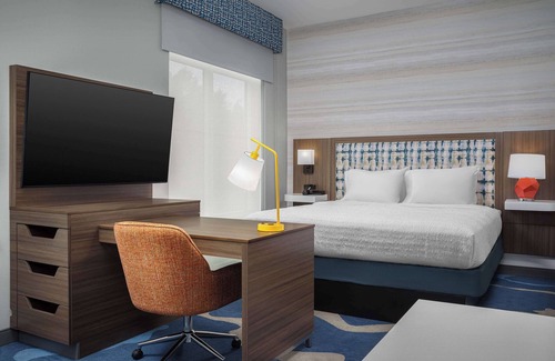 Isles of Collier Preserve Hotel | Hampton Inn & Suites Naples South