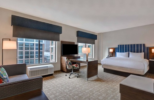 Downtown Nashville Hotel | Hampton Inn & Suites Nashville Downtown Capitol View