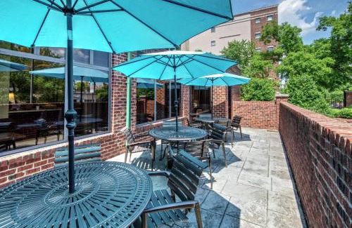 West End Hotel | Hampton Inn & Suites Nashville-Vanderbilt-Elliston Place