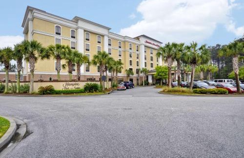 North Charleston Hotel | Hampton Inn & Suites North Charleston-University Boulevard