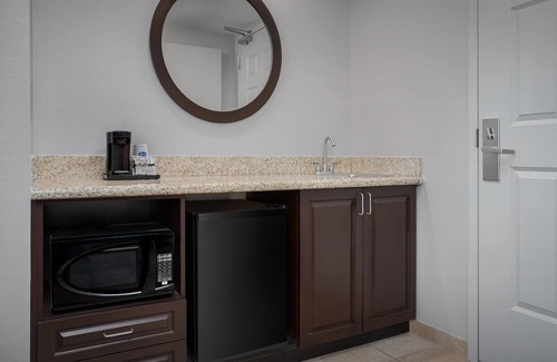 NoDo District Hotel | Hampton Inn & Suites Omaha-Downtown