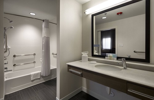 Page Hotel | Hampton Inn & Suites Page - Lake Powell