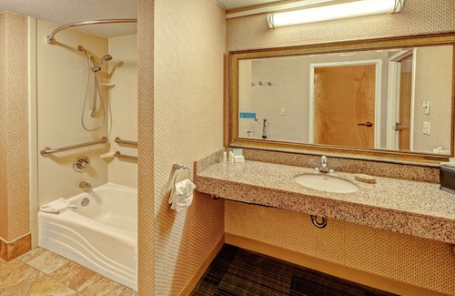 Pigeon Forge Hotel | Hampton Inn & Suites Pigeon Forge On The Parkway