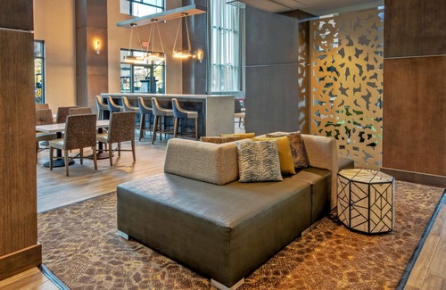 North San Jose Hotel | Hampton Inn & Suites San Jose Airport