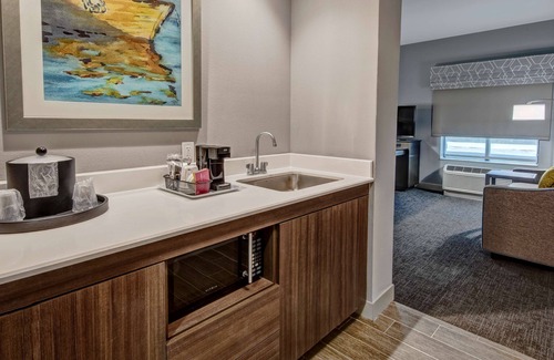 North San Jose Hotel | Hampton Inn & Suites San Jose Airport