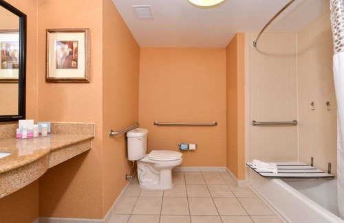 Fredericksburg Hotel | Hampton Inn & Suites Fredericksburg South