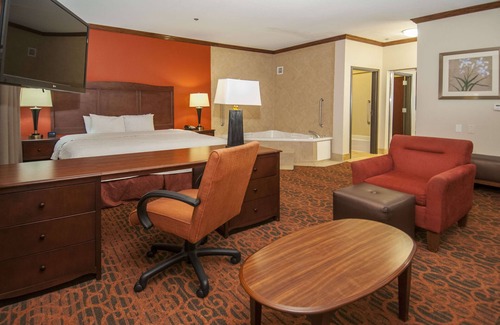 Waxahachie Hotel | Hampton Inn & Suites Waxahachie