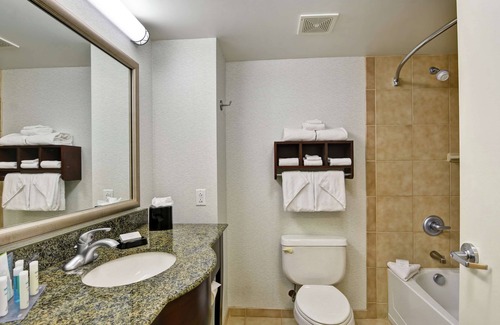 Wilkes-Barre Hotel | Hampton Inn & Suites Wilkes-Barre/Scranton