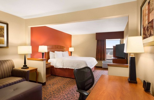 Wichita Hotel | Hampton Inn Wichita-East