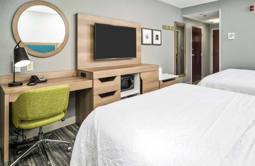 Wilson Hotel | Hampton Inn Wilson Downtown