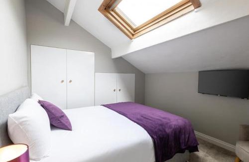 St Bees Apartamento | Hampton Manor House - 9 Bedrooms