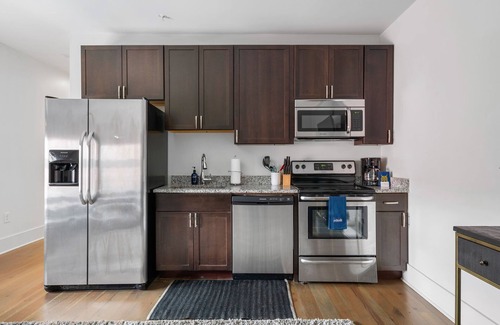 Downtown Charleston Apartamento | Hampton Suite | In the Heart of King Street!