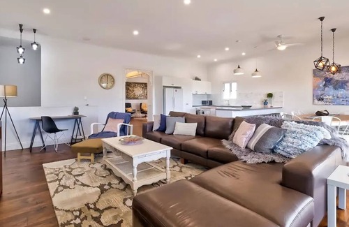 Burrum Heads Casa | Hamptons House Walking Distance to the Beach - CoastHM