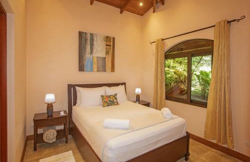 Bijagua Cabina | "Hana's Celeste Retreat" Large Modern Villa Sleeps 6 on 20 Acres of Nature!