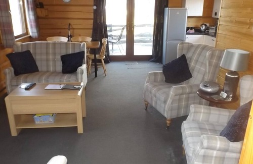 Offenham Cabina | Hand built log cabin at Avonvale Holiday Lodges