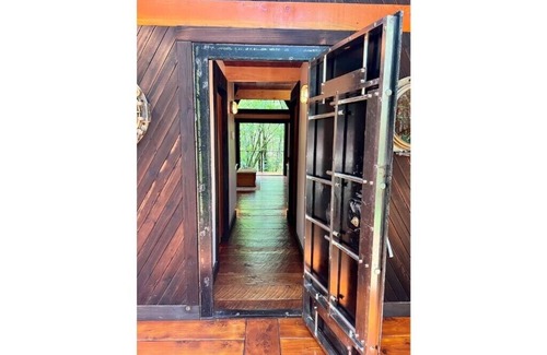 Snohomish Casa | Hand Crafted A Frame in a private 80 Acre Forest