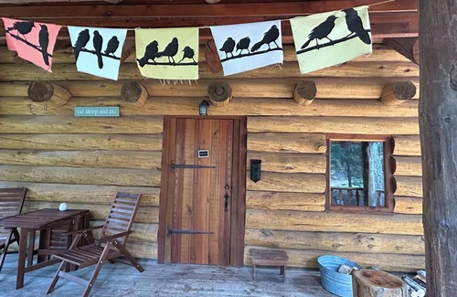 Bend Cabina | Handbuilt Cabin in Bend near Tumalo Falls