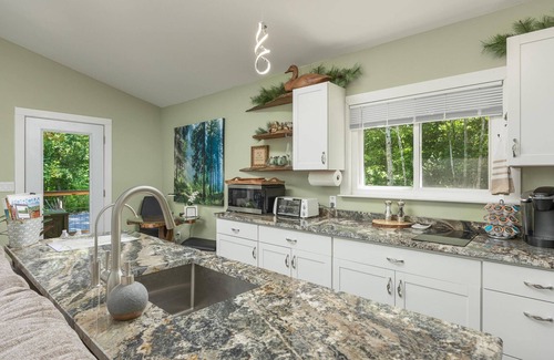 Lookout Mountain Apartamento | Handcrafted 1BR Treehouse Inspired Bungalow in Lookout Mountain | Romantic Getaway w/Private Hot Tub