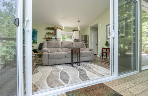 Lookout Mountain Apartamento | Handcrafted 1BR Treehouse Inspired Bungalow in Lookout Mountain | Romantic Getaway w/Private Hot Tub