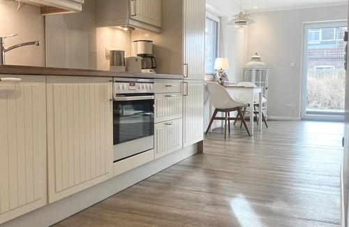 Toenning Casa | Handicapped accessible and tastefully furnished vacation home for 4 people
