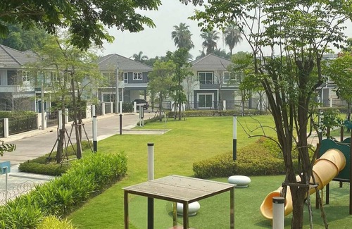 Hang Dong Casa | Hang Dong 4BDRM Near Golf Course, Gym, Park, Pool Table, Western Kitchen
