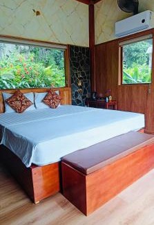 Hoa Lu Hotel | Hang Mua Eco Garden