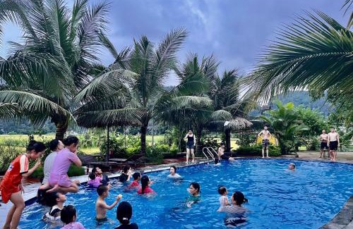 Hoa Lu Hotel | Hang Mua Mountain View Homestay