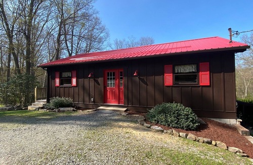 Rockwood Casa | Red Door Lodge