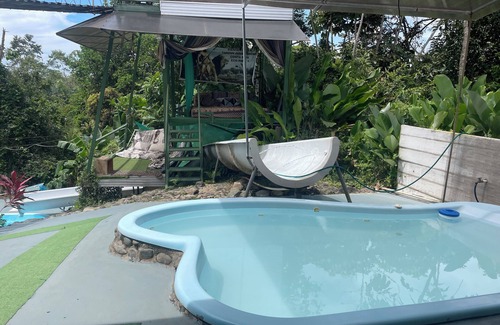 Parrita Casa | LUNA DE MIEL JUNGLA HOGAR AC + PISCINA + ZIPLINE