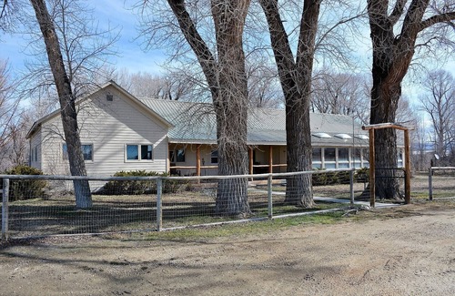 Carbon County Casa | Hanging Bull Lodge