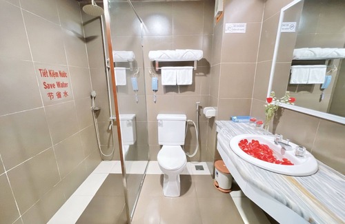 District 5 Hotel | Hanh Long 1 Hotel