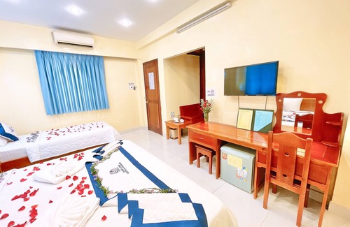 District 5 Hotel | Hanh Long 1 Hotel