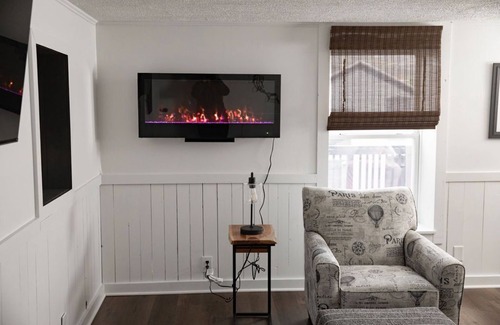 Warsaw Apartamento | Hanigan's Hideout Near Letchworth - Historic Warsaw