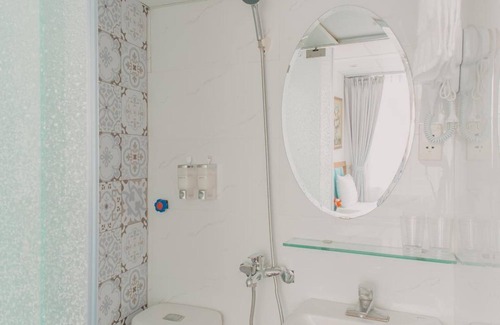 Hang Buom Hotel | Hanoi Asia Hotel