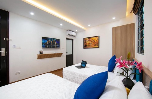 Hang Buom Hotel | Hanoi Golden Hotel