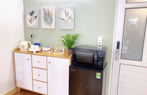 Hang Bo Apartamento | Bat Su House - Central location studio with Big window & balcony