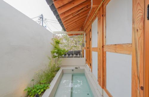 Gyeongju Casa | Hanok stay Jungwooga