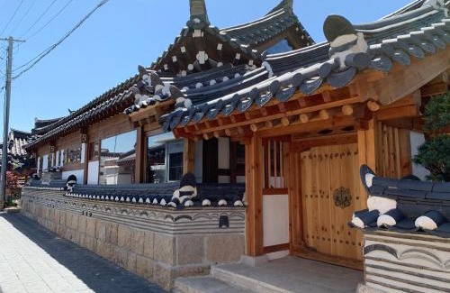 Gyeongju Cama Y Desayuno | HanokInn