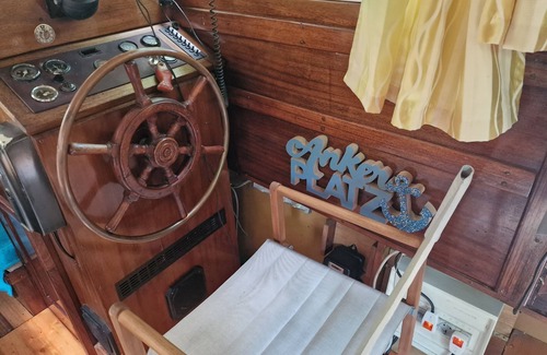 Hundsdorf Alquiler De Eote | Hans im Glück, Stillgelegte Yacht aus den 1960-ziger Clamping der Besonderen Art