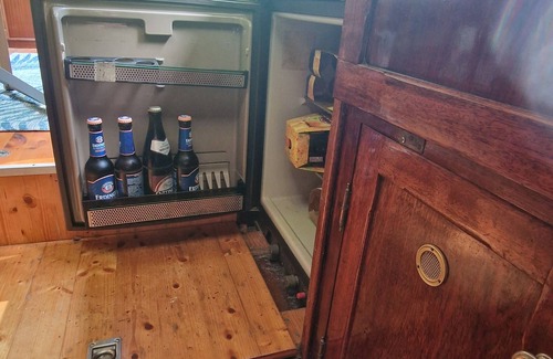 Hundsdorf Alquiler De Eote | Hans im Glück, Stillgelegte Yacht aus den 1960-ziger Clamping der Besonderen Art