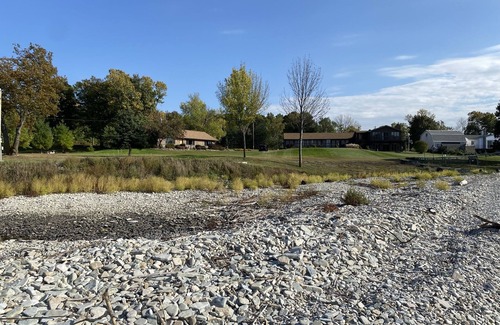Sturgeon Bay Cabina | Hansen Shores on Sunset Point - 300 Ft Shoreline - Full Kitchen/sleeps 9