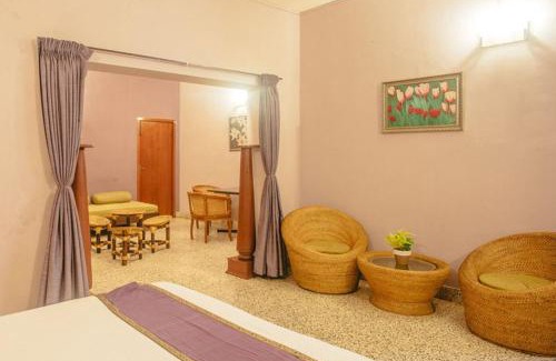 Thousand Lights West Casa | Hanu Reddy Residences Wallace Garden