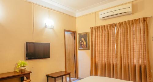 Thousand Lights West Casa | Hanu Reddy Residences Wallace Garden