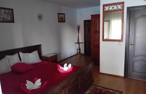 Crisan Casa | Hanul Pescarilor Crisan