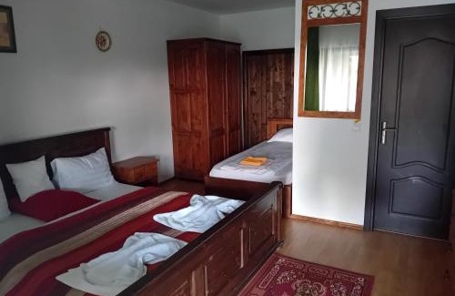 Crisan Casa | Hanul Pescarilor Crisan