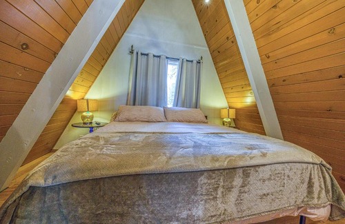 Summit Estates Casa | Happier Cabin