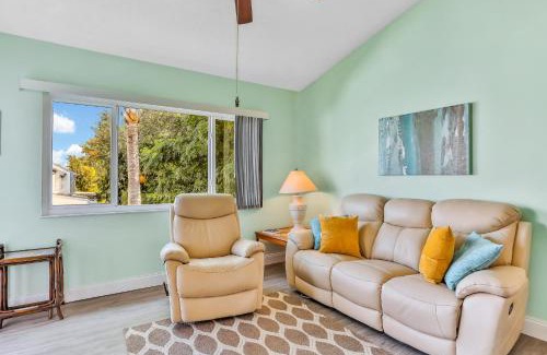 Villages of Seaport Apartamento | Happiness Comes in Waves