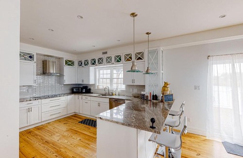 Southold Casa | Happiness Comes in Waves