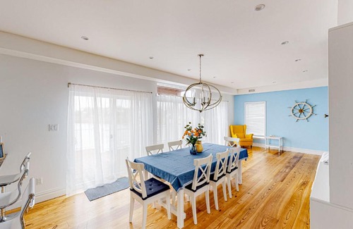 Southold Casa | Happiness Comes in Waves