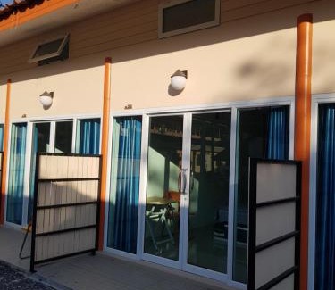 Thong Sala Apartamento | Happy 13 Rooms